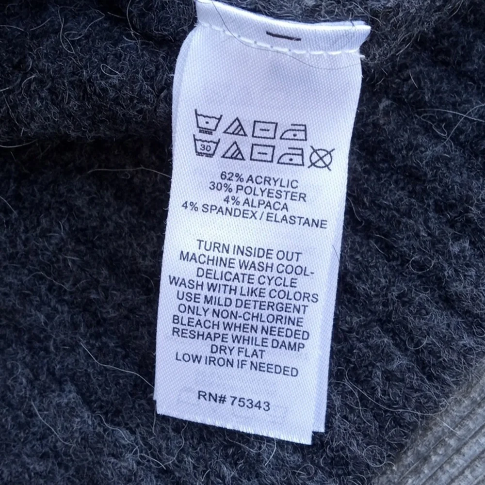 Women's Gray Alpaca Sweater with Deer Design - Picture 10 of 13